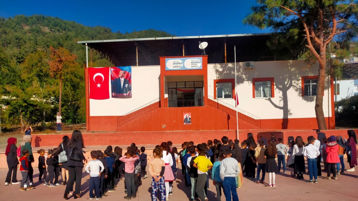 Ulu Önderimiz Gazi Mustafa Kemal Atatürk 85. Ölüm Yıl Dönümünde Saygı ve Minnetle Anıldı